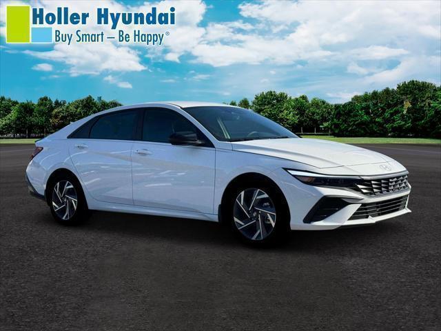 Photo of 2025 Serenity White Hyundai ELANTRA