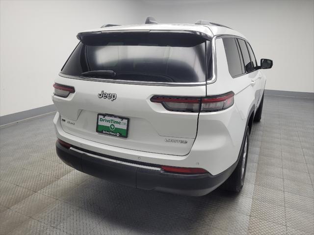 Photo of 2022 Bright White Clearcoat Jeep Grand Cherokee L