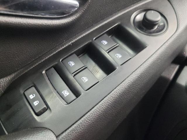 Photo of 2021 White Chevrolet Trax
