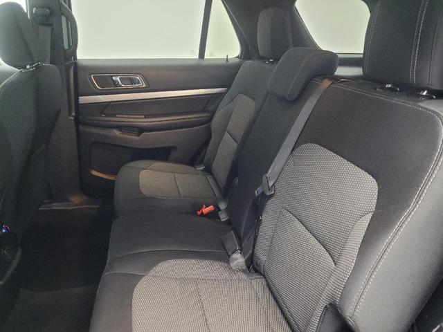 Photo of 2018 White Ford Explorer