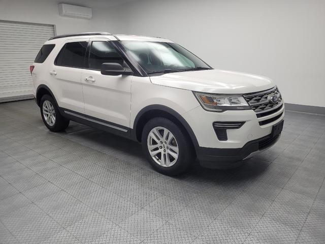 Photo of 2018 White Ford Explorer