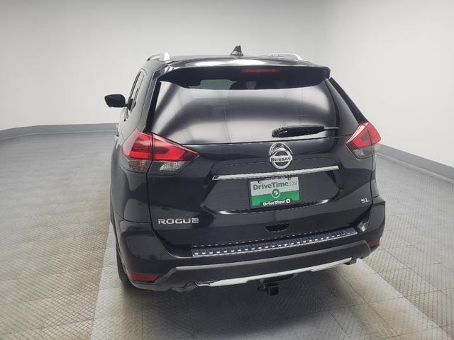 Photo of 2018 Magnetic Black Nissan Rogue