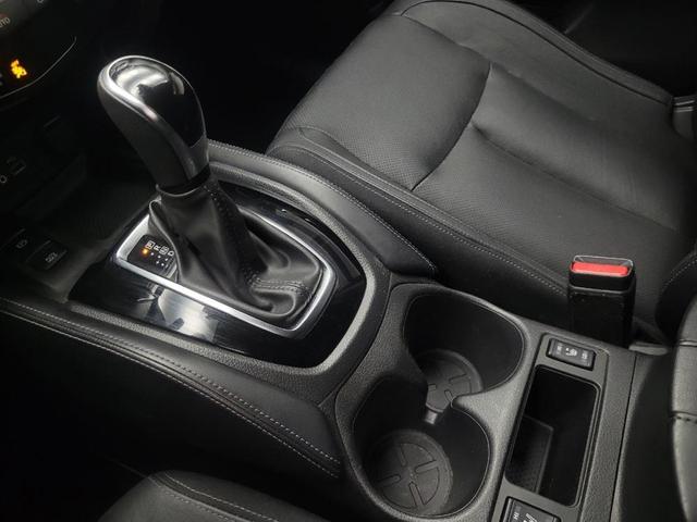 Photo of 2018 Magnetic Black Nissan Rogue