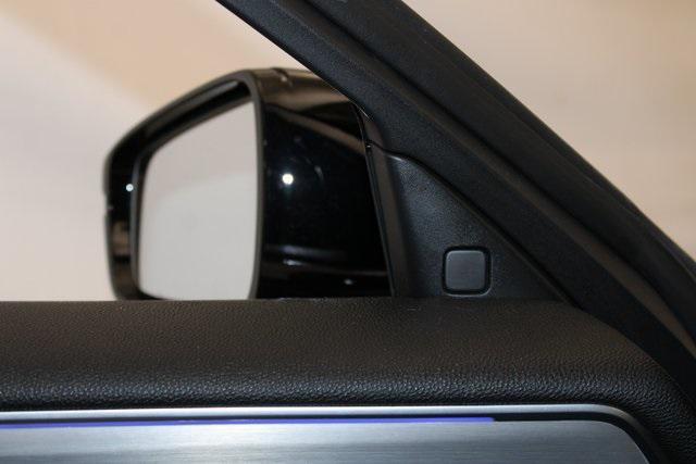 Photo of 2022 sparkle silver met Acura TLX
