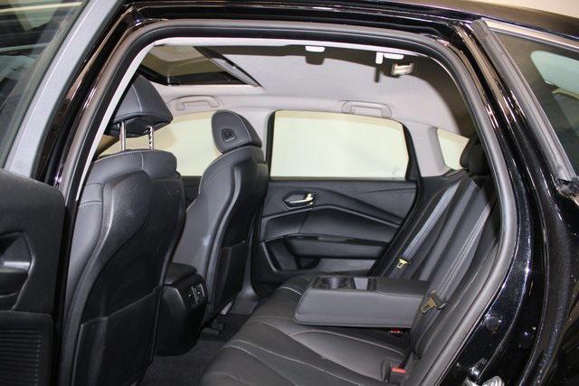 Photo of 2022 sparkle silver met Acura TLX