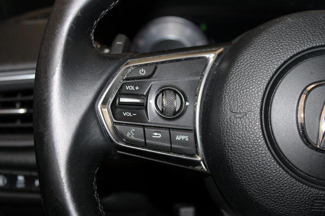 Photo of 2022 sparkle silver met Acura TLX