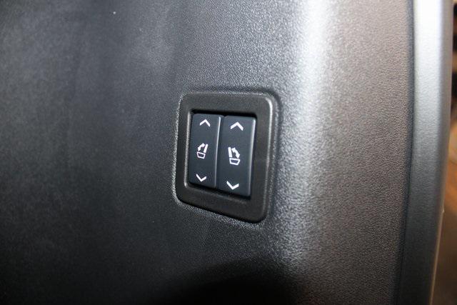 Photo of 2026 Stellar Black Metallic Cadillac VISTIQ