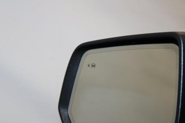 Photo of 2022 Iridescent Pearl Tricoat Chevrolet Traverse