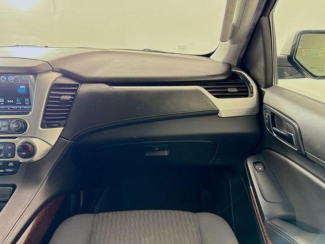 Photo of 2019 Quicksilver Metallic GMC Yukon