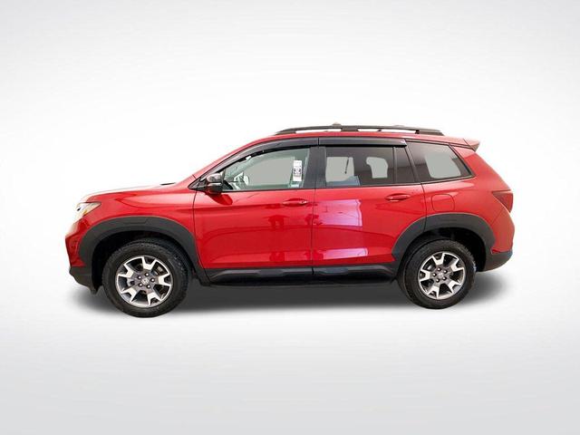 Photo of 2023 Radiant Red Metallic II Honda Passport