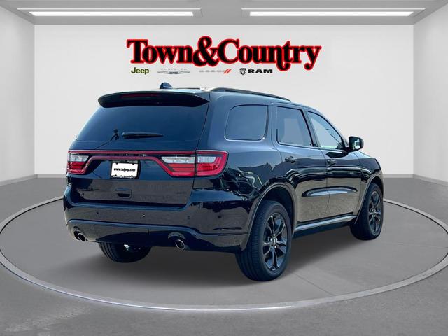 Photo of 2024 DB Black Clearcoat Dodge Durango