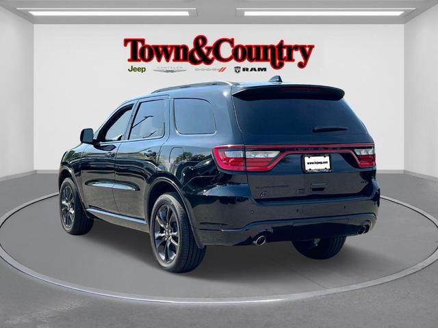 Photo of 2024 DB Black Clearcoat Dodge Durango