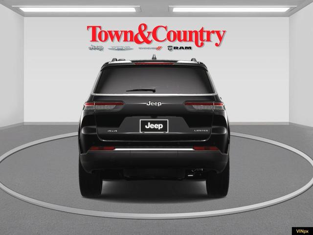 Photo of 2025 Diamond Black Jeep Grand Cherokee L