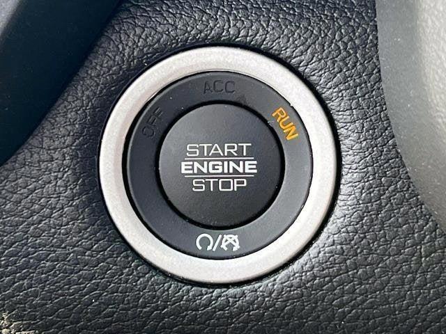 Photo of 2022 White RAM 1500