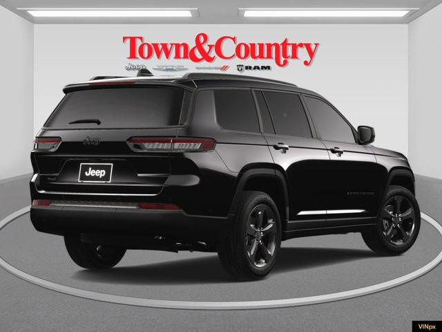 Photo of 2025 Diamond Black Jeep Grand Cherokee L