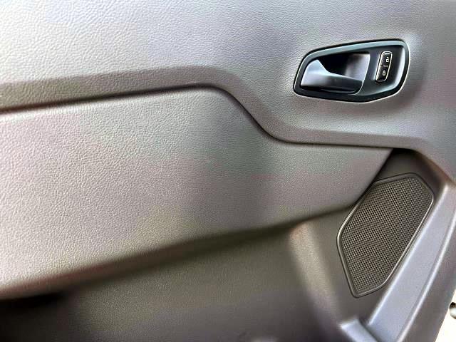 Photo of 2023 White Ford Transit-350