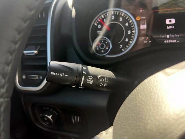 Photo of 2022 Bright White Clearcoat RAM 1500
