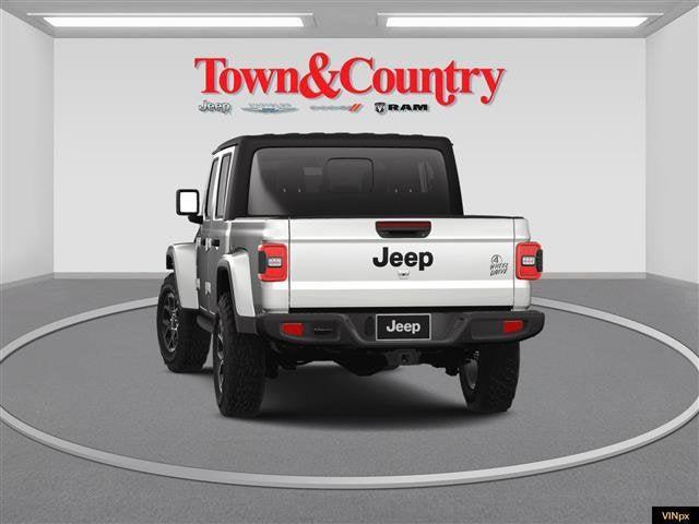 Photo of 2025 Bright White Clearcoat Jeep Gladiator