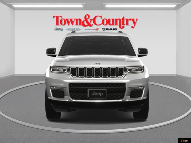 Photo of 2025 Silver Zynith Jeep Grand Cherokee L