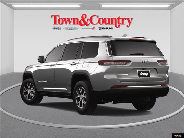 Photo of 2025 Silver Zynith Jeep Grand Cherokee L