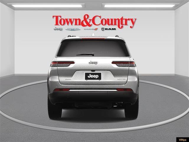 Photo of 2025 Silver Zynith Jeep Grand Cherokee L