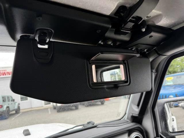 Photo of 2020 White Jeep Wrangler Unlimited