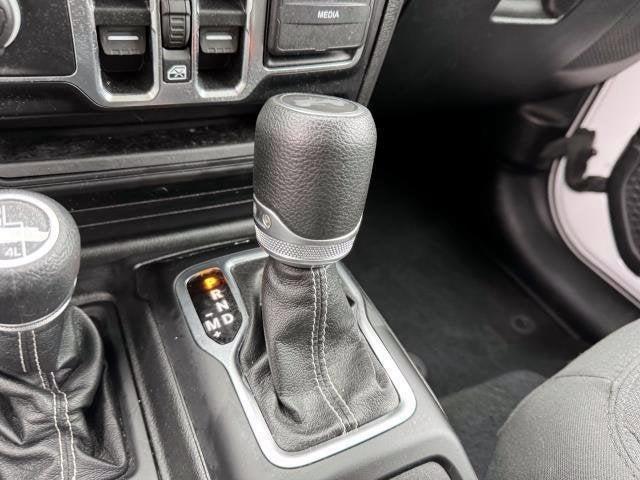 Photo of 2020 White Jeep Wrangler Unlimited