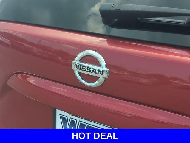 Photo of 2015 Cayenne Red Nissan Murano