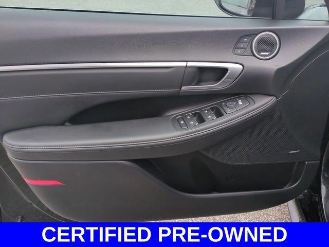 Photo of 2022 Phantom Black Hyundai SONATA