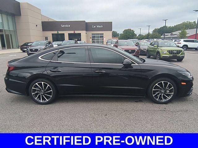 Photo of 2022 Phantom Black Hyundai SONATA