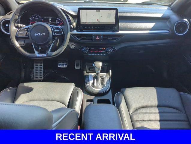 Photo of 2023 Snow White Pearl Kia Forte