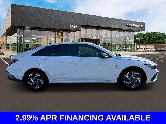 Photo of 2025 White Hyundai ELANTRA HEV