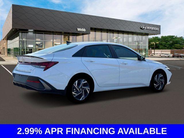 Photo of 2025 White Hyundai ELANTRA HEV