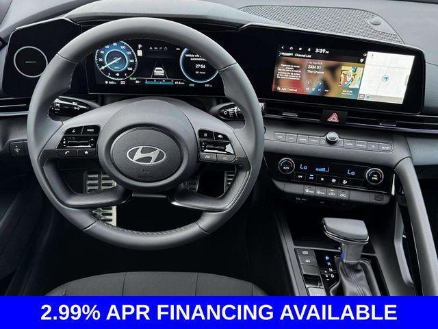 Photo of 2025 White Hyundai ELANTRA HEV