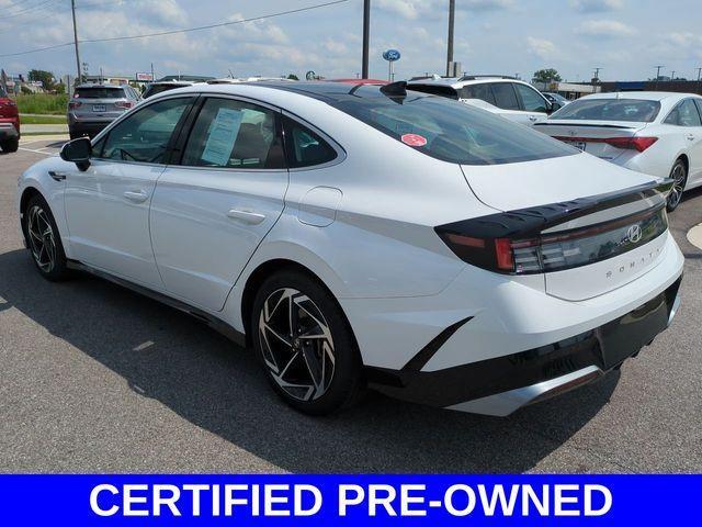 Photo of 2024 White Hyundai SONATA