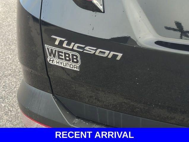 Photo of 2023 Phantom Black Hyundai TUCSON