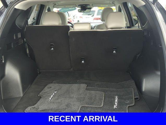 Photo of 2023 Phantom Black Hyundai TUCSON