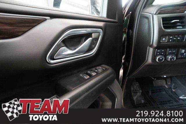 Photo of 2023 Black Chevrolet Suburban