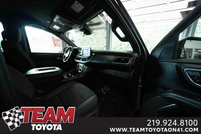 Photo of 2023 Black Chevrolet Suburban