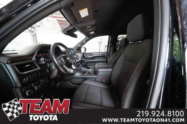 Photo of 2023 Black Chevrolet Suburban