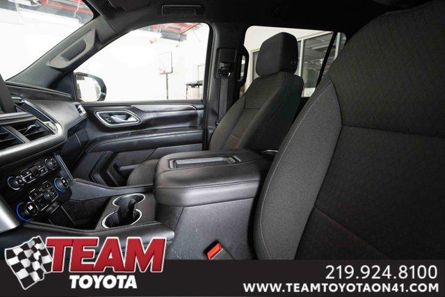 Photo of 2023 Black Chevrolet Suburban