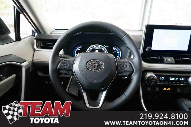 Photo of 2025 Silver Sky Metallic Toyota RAV4 Hybrid