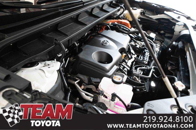 Photo of 2023 Wind Chill Pearl Toyota Highlander Hybrid