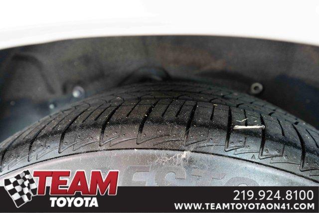 Photo of 2023 Pearl Toyota Sienna