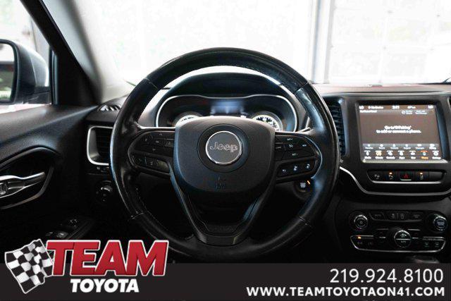Photo of 2021 Bright White Clearcoat Jeep Cherokee