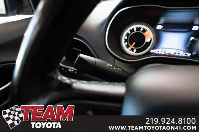 Photo of 2021 Bright White Clearcoat Jeep Cherokee