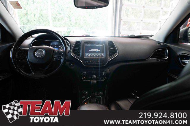 Photo of 2021 Bright White Clearcoat Jeep Cherokee