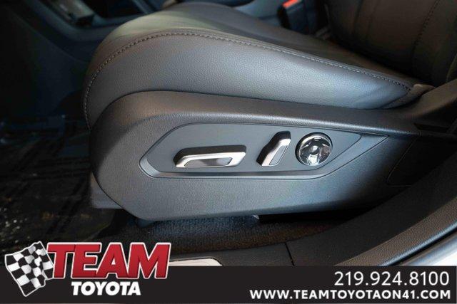 Photo of 2024 Lunar Silver Metallic Acura RDX