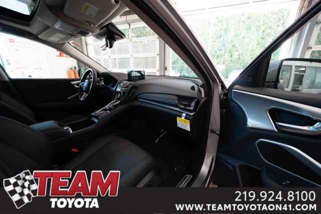 Photo of 2024 Lunar Silver Metallic Acura RDX