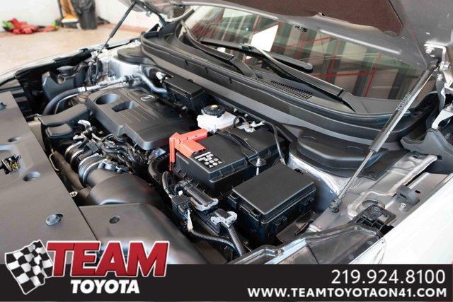 Photo of 2024 Lunar Silver Metallic Acura RDX